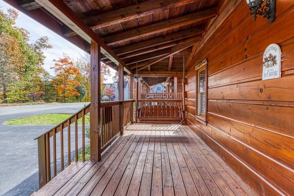 The Nut House, Hot Tub, Game Room, Wifi, 1089 Free Tickets Each Paid Day, Dollywood And More! Pigeon Forge Zewnętrze zdjęcie