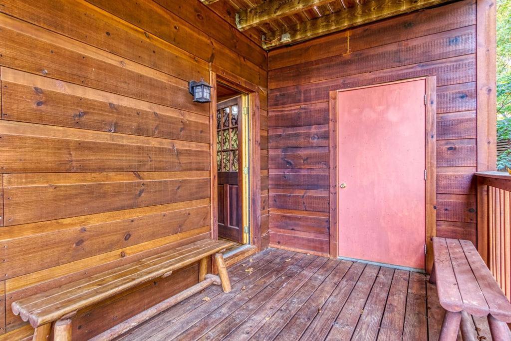 The Nut House, Hot Tub, Game Room, Wifi, 1089 Free Tickets Each Paid Day, Dollywood And More! Pigeon Forge Zewnętrze zdjęcie
